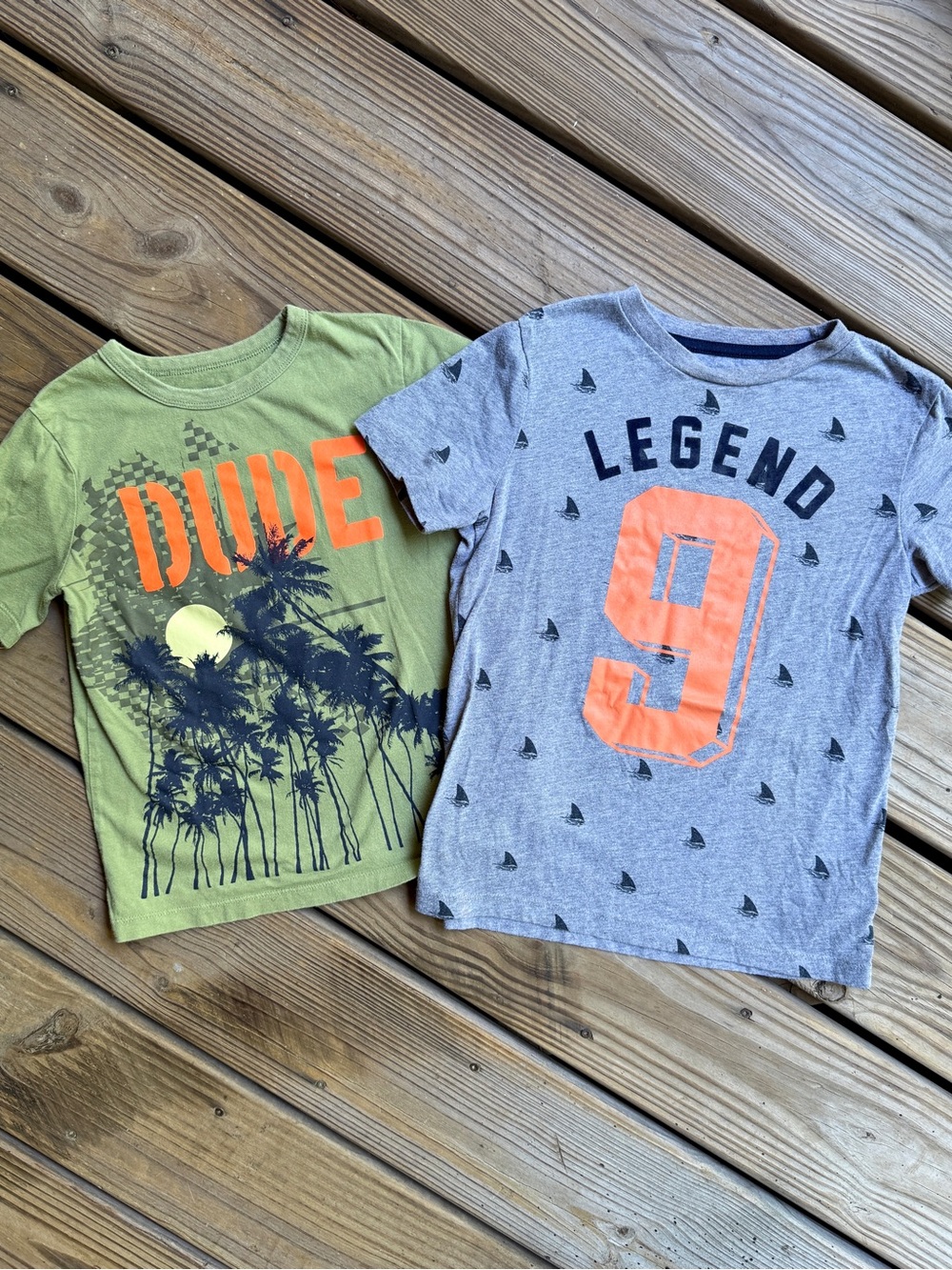 Oshkosh + Old Navy Green & Gray 'Dude' Palm Tree and 'Legend 9' Tee Set size 6 S